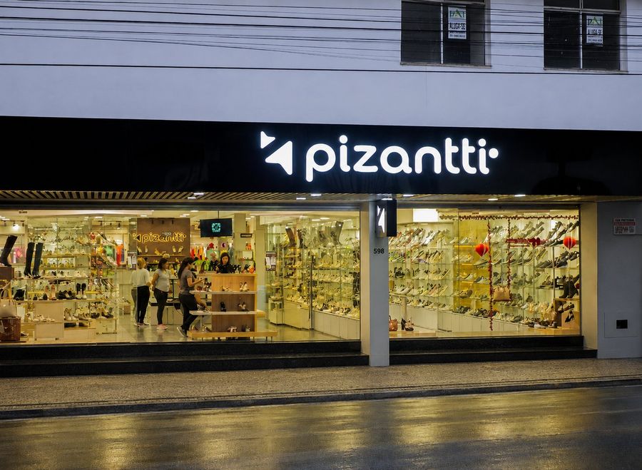 Fachada Pizantti Patos de Minas